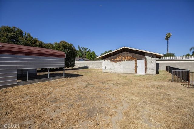 15724 Chase Street, North Hills, CA 91343