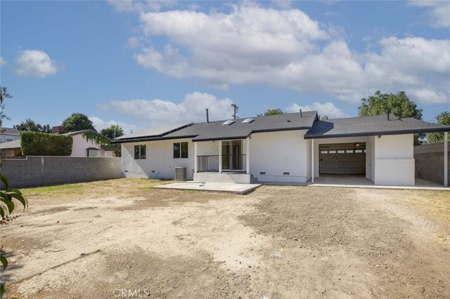 15724 Chase Street, North Hills, CA 91343