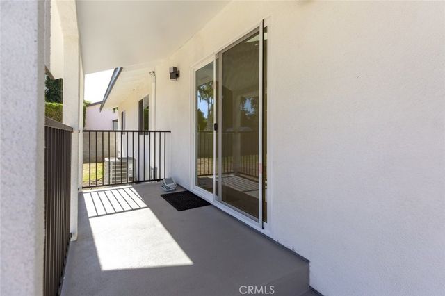 15724 Chase Street, North Hills, CA 91343