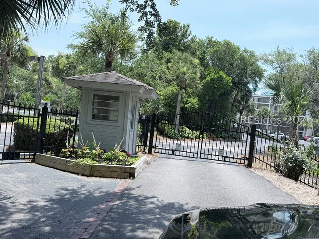 50 Starfish Drive 111, Hilton Head Island, SC 29928