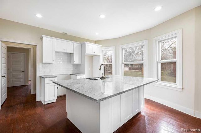 1436 Baldwin Street, Detroit, MI 48214