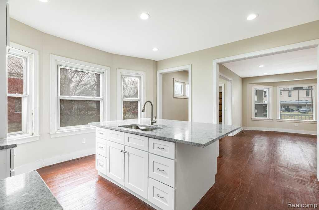 1436 Baldwin Street, Detroit, MI 48214