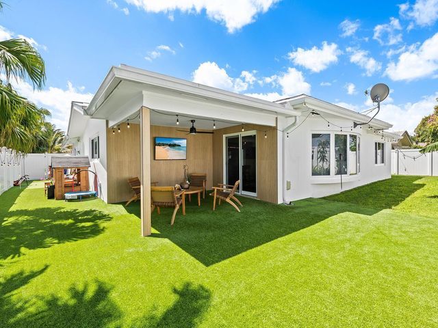 2011 NE 60TH Street, Fort Lauderdale, FL 33308
