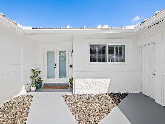 2011 NE 60TH Street, Fort Lauderdale, FL 33308
