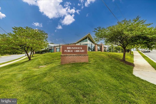 23 E F ST, Brunswick, MD 21716