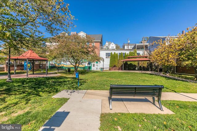 23 E F ST, Brunswick, MD 21716