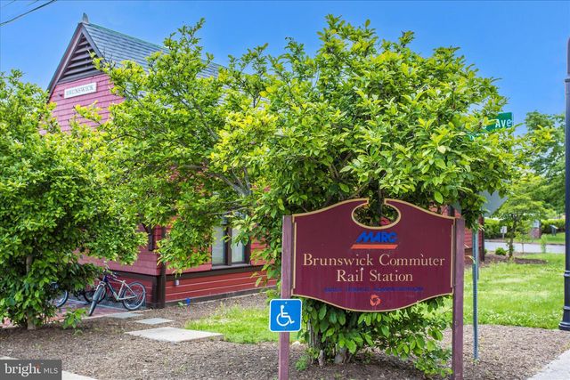 23 E F ST, Brunswick, MD 21716