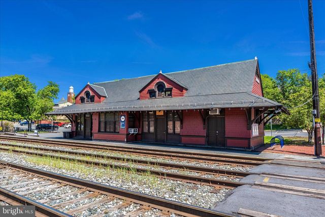 23 E F ST, Brunswick, MD 21716