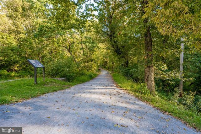 23 E F ST, Brunswick, MD 21716