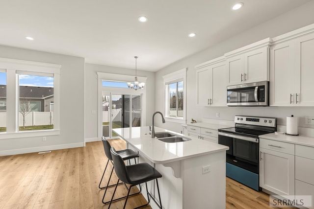 209 Winthorpe St, Idaho Falls, ID 83404