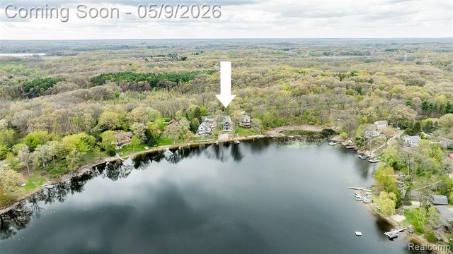 608 Island Lake Road, Chelsea, MI 48118
