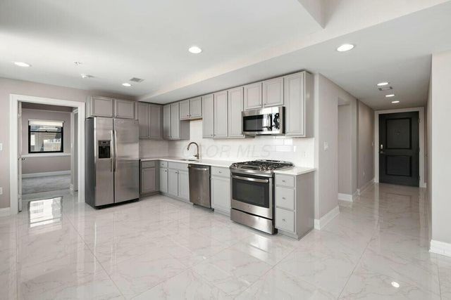 50 W Broad Street, 2104, Columbus, OH 43215