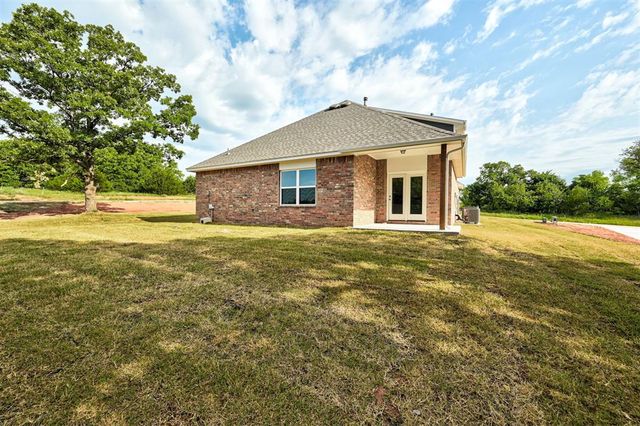 664 Cumberland Drive, Guthrie, OK 73044
