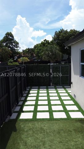 1332 NE 5th Ave 1, Fort Lauderdale, FL 33304