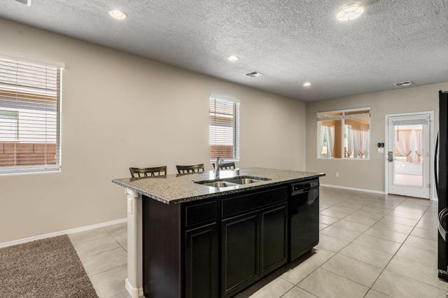 6512 Gannett Drive NE, Rio Rancho, NM 87144