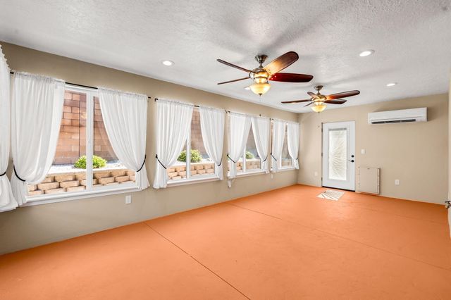 6512 Gannett Drive NE, Rio Rancho, NM 87144