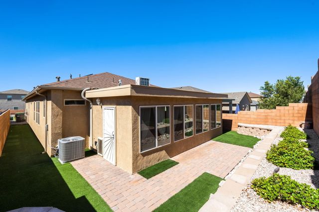 6512 Gannett Drive NE, Rio Rancho, NM 87144