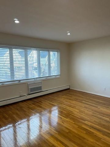 14728 22nd Avenue, Whitestone, NY 11357