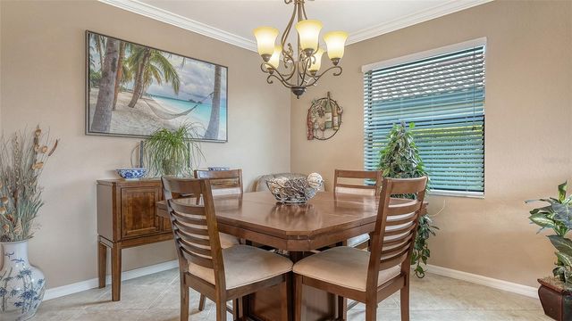 6517 WILLOWSHIRE WAY, Bradenton, FL 34212