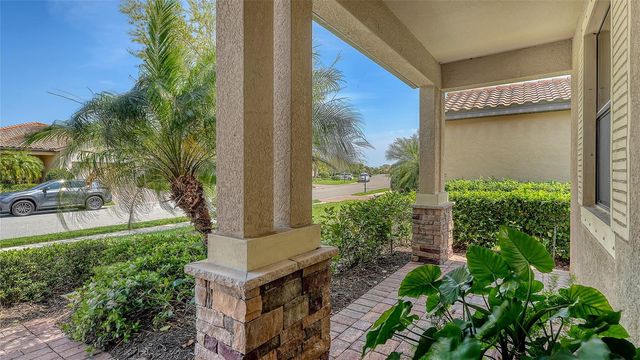 6517 WILLOWSHIRE WAY, Bradenton, FL 34212
