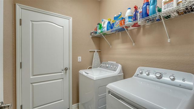 6517 WILLOWSHIRE WAY, Bradenton, FL 34212