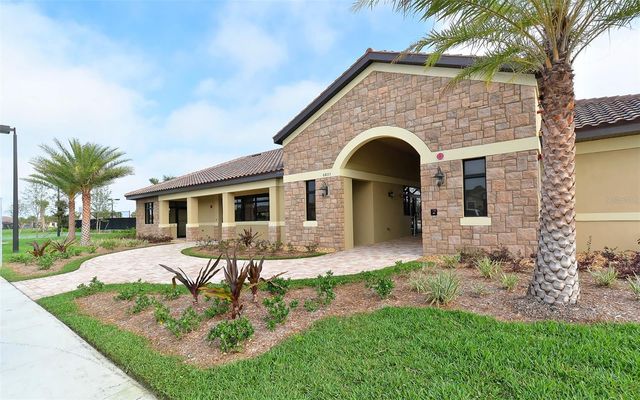 6517 WILLOWSHIRE WAY, Bradenton, FL 34212