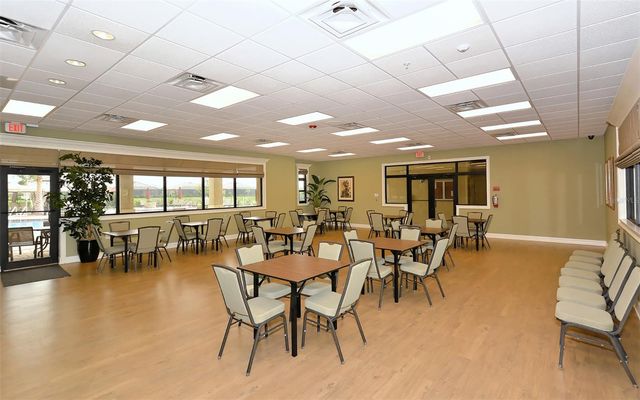 6517 WILLOWSHIRE WAY, Bradenton, FL 34212