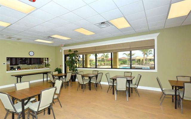 6517 WILLOWSHIRE WAY, Bradenton, FL 34212