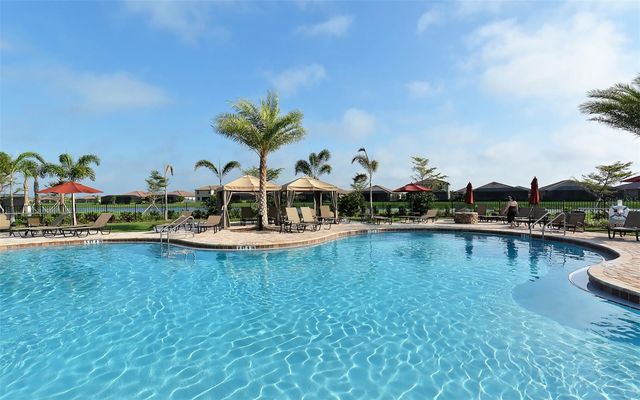 6517 WILLOWSHIRE WAY, Bradenton, FL 34212