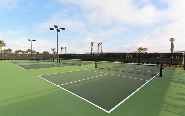 6517 WILLOWSHIRE WAY, Bradenton, FL 34212