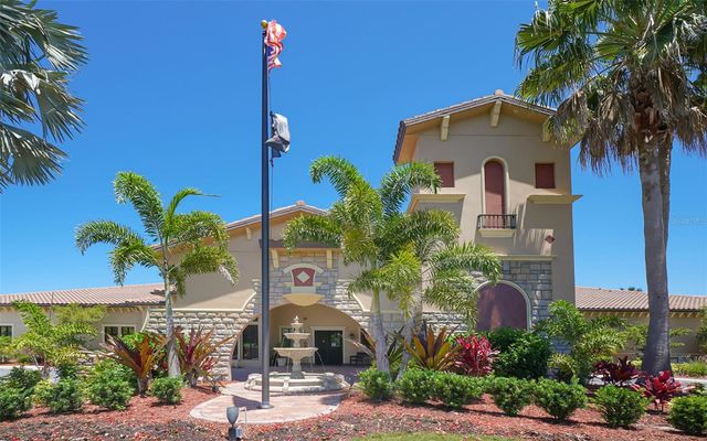 6517 WILLOWSHIRE WAY, Bradenton, FL 34212