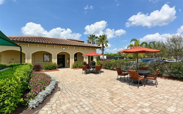 6517 WILLOWSHIRE WAY, Bradenton, FL 34212