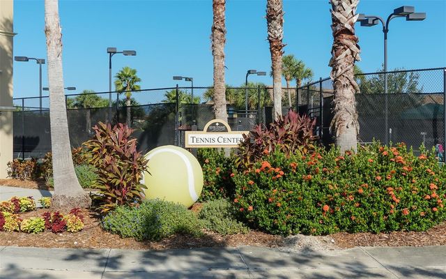 6517 WILLOWSHIRE WAY, Bradenton, FL 34212