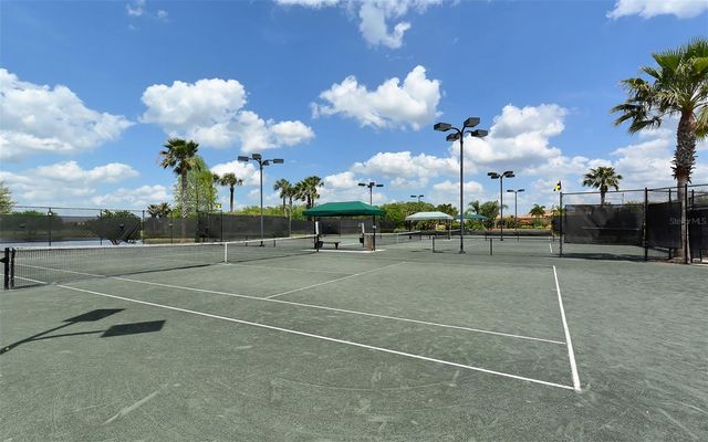 6517 WILLOWSHIRE WAY, Bradenton, FL 34212