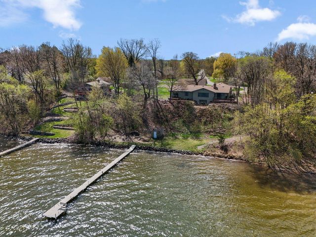 10400 Kismet Isle, Chisago City, MN 55013