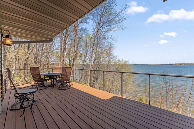 10400 Kismet Isle, Chisago City, MN 55013