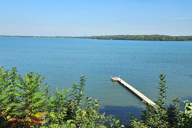 10400 Kismet Isle, Chisago City, MN 55013