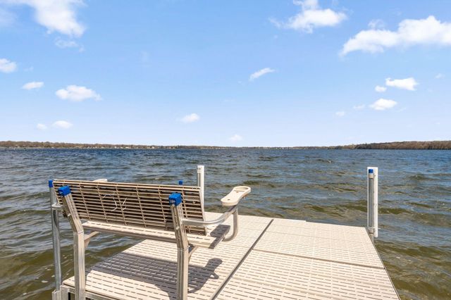 10400 Kismet Isle, Chisago City, MN 55013