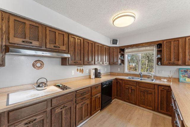 10400 Kismet Isle, Chisago City, MN 55013