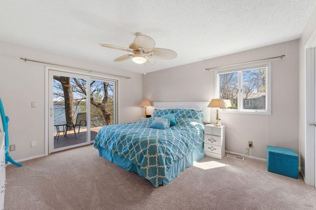 10400 Kismet Isle, Chisago City, MN 55013
