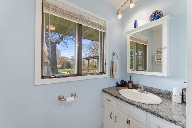 10400 Kismet Isle, Chisago City, MN 55013