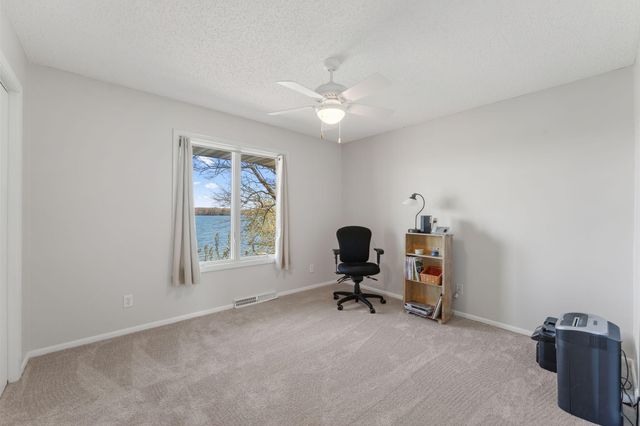 10400 Kismet Isle, Chisago City, MN 55013