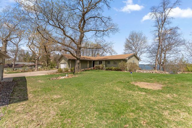 10400 Kismet Isle, Chisago City, MN 55013