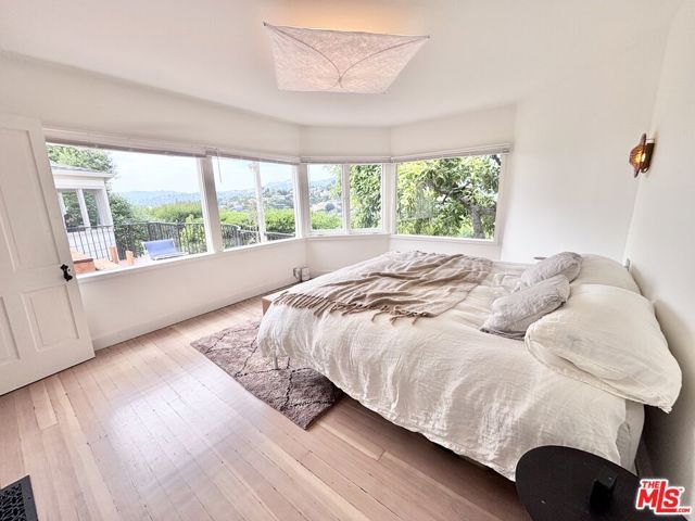 1997 Lucile Avenue, Los Angeles, CA 90039