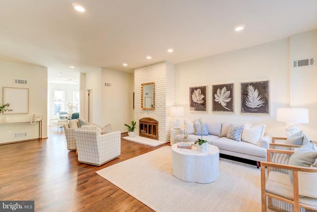 1238 MARYLAND AVE NE, Washington, DC 20002
