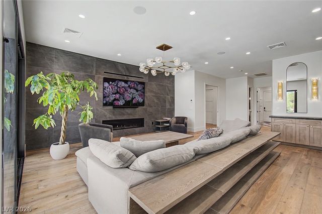 11423 Glowing Sunset Lane, Las Vegas, NV 89135