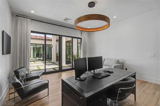 11423 Glowing Sunset Lane, Las Vegas, NV 89135
