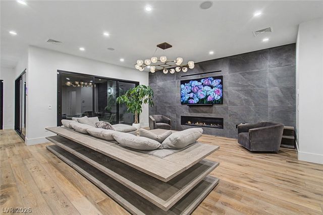 11423 Glowing Sunset Lane, Las Vegas, NV 89135