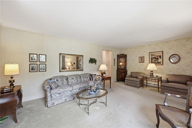 600 Roycroft Boulevard, Cheektowaga, NY 14225