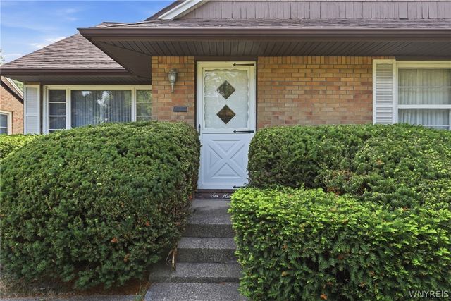 600 Roycroft Boulevard, Cheektowaga, NY 14225